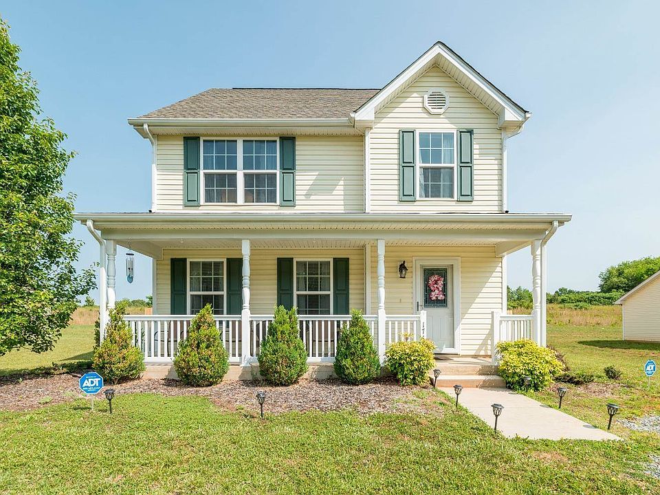 1st image of 174 Stratford Pl #61