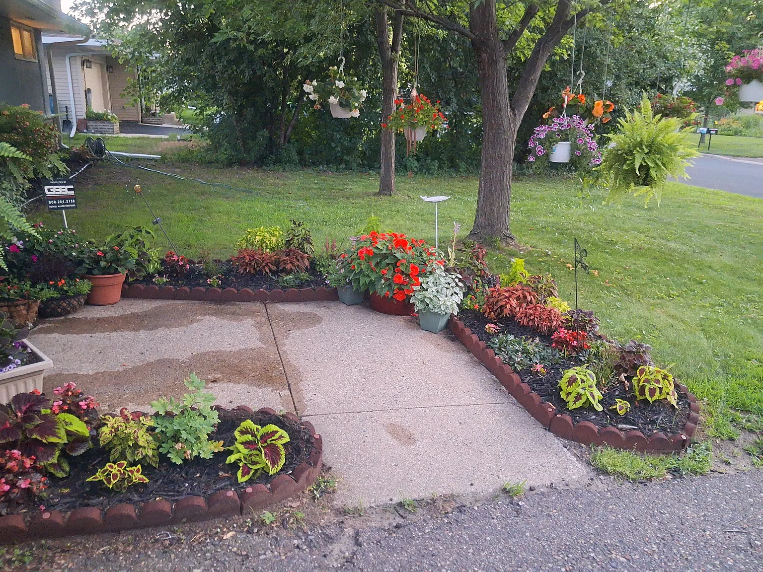 Plaza Curv NE, Fridley — Photo 3