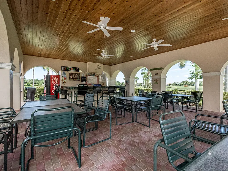 431 NW Cool Water Ct — Photo 55