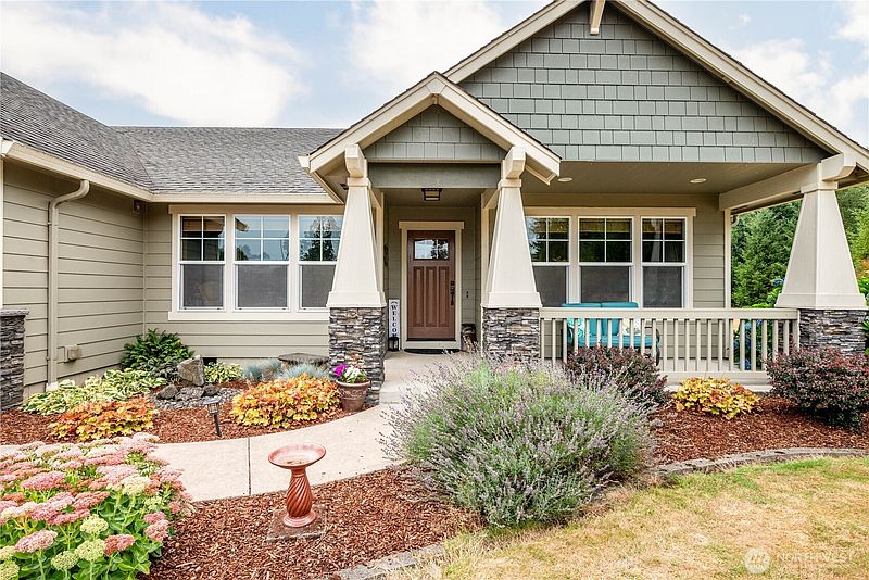 3rd image of 701 PH 10