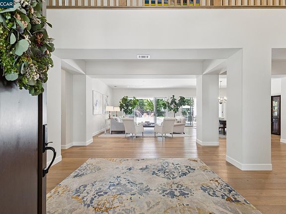 4th image of 1575 Avenida Nueva