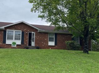 809 Prescott Dr, Clarksville, TN 37042