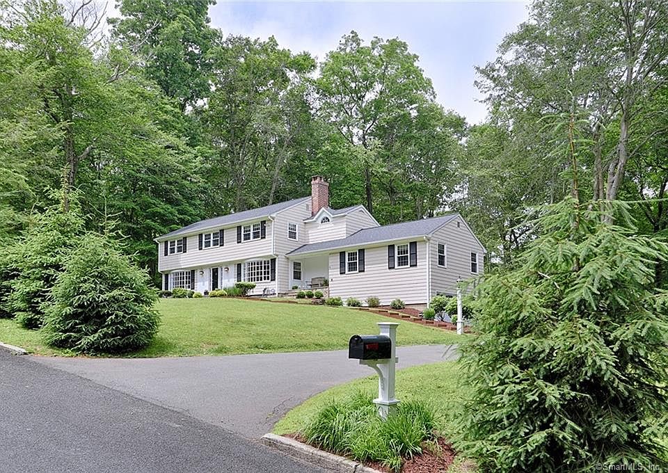 40 Tanglewood Rd, Fairfield, CT 06824 Zillow