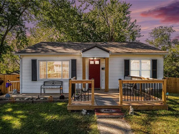204 Woods St, Excelsior Springs, MO 64024