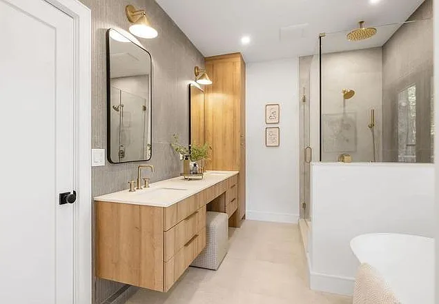 1597 Centre St #2 — Photo 10