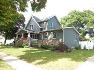 66 Shirley St, Fort Atkinson, WI 53538