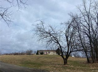 715 Harvest Ln, Bangor, PA 18013