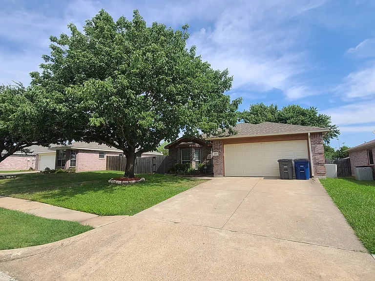 305 Lake Wichita Dr — Photo 26
