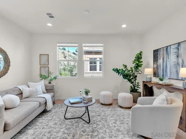 2822 Juniper Berry St, Spring Valley, CA 91977