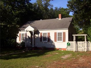 947 Chester Cir, Fayetteville, NC 28303