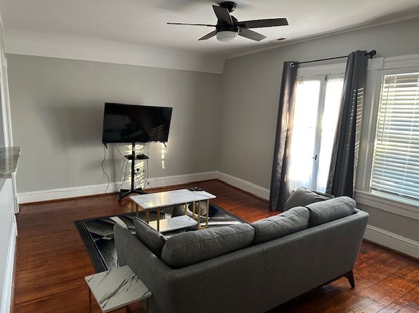 506 Hampton Pl APT 3