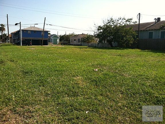 5th image of 2415 Mike Gaido Blvd