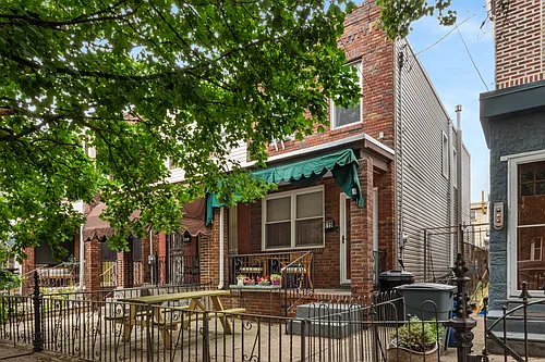 819 Tasker St Photo 1