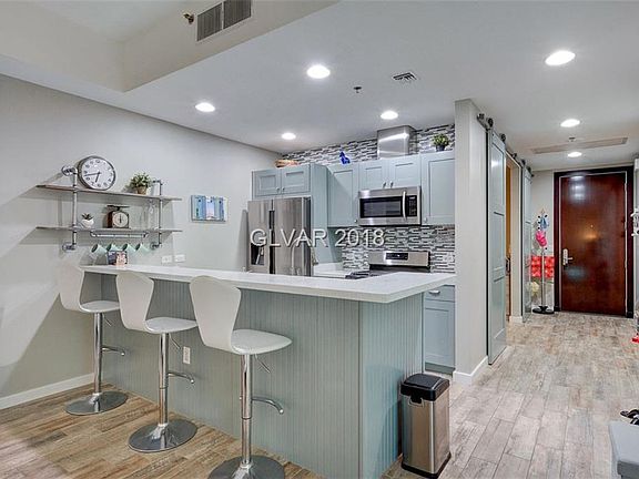 5th image of 4525 Dean Martin Dr Unit 701