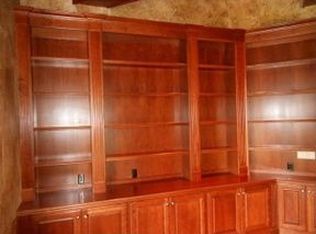 7690 Camino Del Encina Dr, Redding, CA 96001