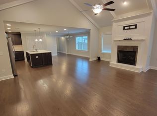 112 Herman Dr, Prattville, AL 36066