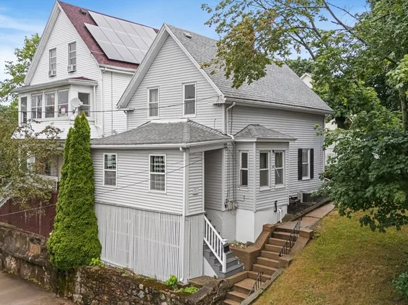 91 Oakwood Ave, Lynn, MA 01902