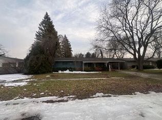 1809 Greenbriar Ln, Flint, MI 48507