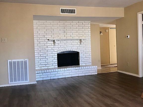 2nd image of 5024 Walker Dr