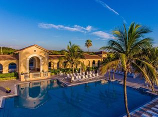 2137 Falls Cir, Vero Beach, FL 32967