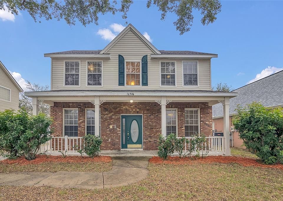 1st image of 16946 Woodcrest Way