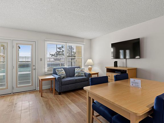 5th image of 217 Beach Ave #214