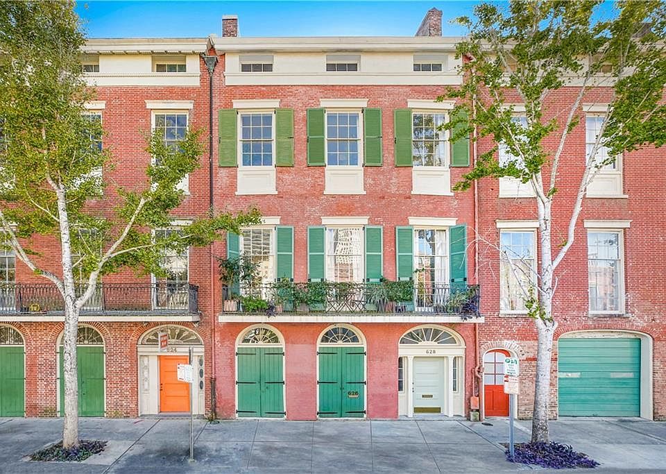 1st image of 628 Julia St