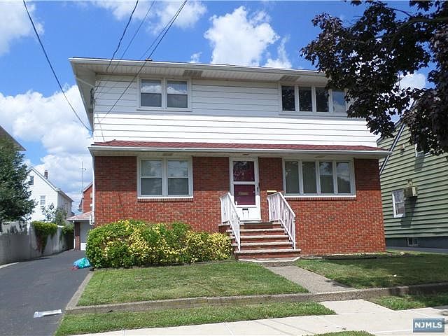 1st image of 21 Banta Ave #2