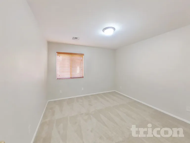 6740 E Summerset Rd — Photo 10