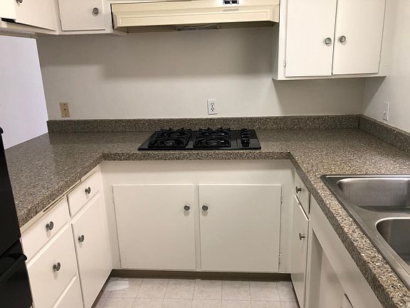 2nd image of 21005 Reynolds Dr #3
