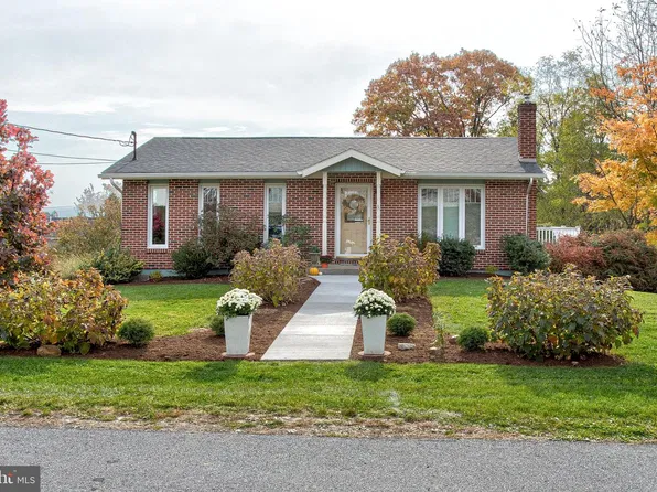 128 2nd St, Centre Hall, PA 16828
