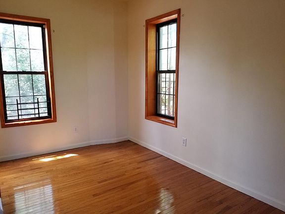 5th image of 778 Grand St