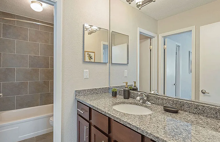 Rockledge Apartments — Photo 34