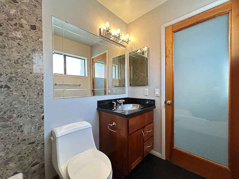 2202 N Broadway #G — Photo 18