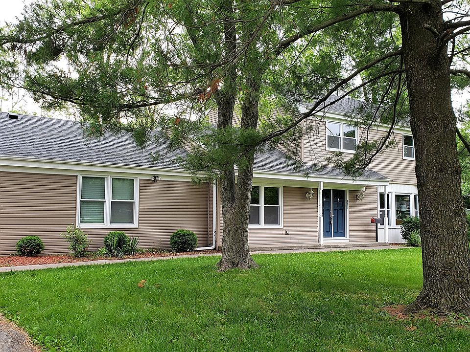 1st image of 607 Brookwood Ter
