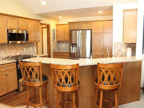 4th image of 8668 Lynmar Dr
