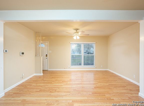 3rd image of 3911 E Palfrey St