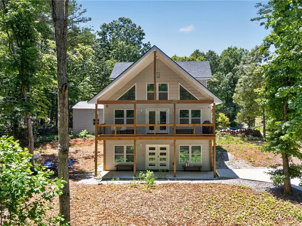 100 Deerwood Dr, Westminster, SC 29693