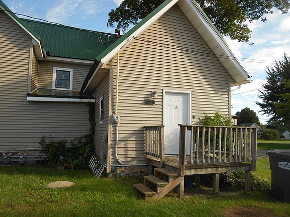 3rd image of 108 E Exchange St