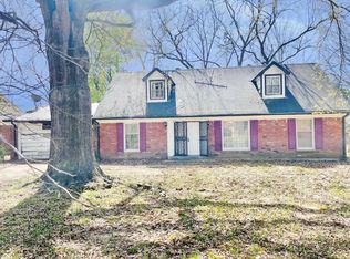 2057 Grovehaven Dr, Memphis, TN 38116
