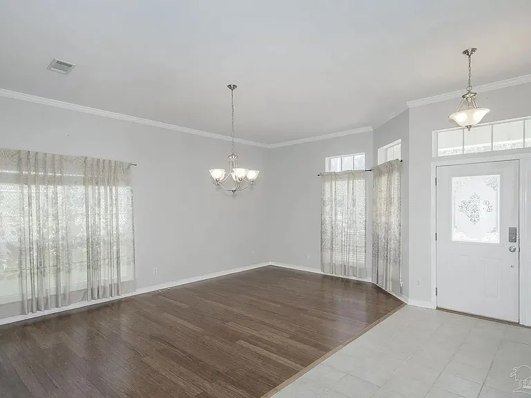9588 Westgate Cir — Photo 5