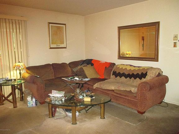 4th image of 47L Cambridge Ct #47L