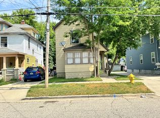 935 Chatham St NW #2, Grand Rapids, MI 49504