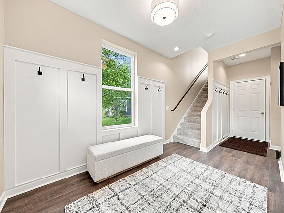 3rd image of 537 Satori Way