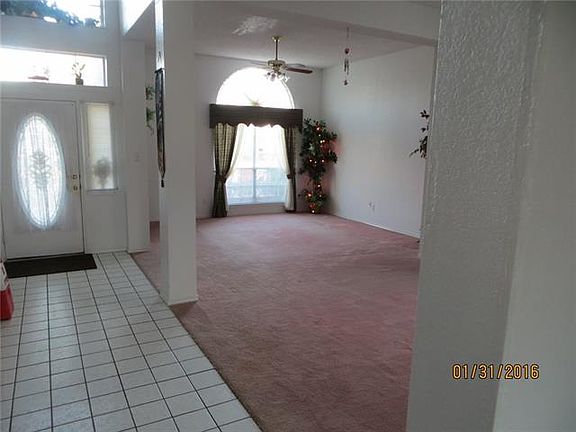 5th image of 606 E Grubb Dr