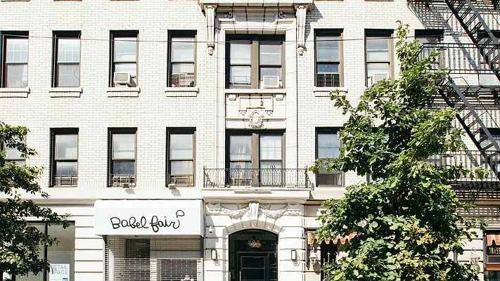 Rented by Nooklyn NYC LLC | media 32