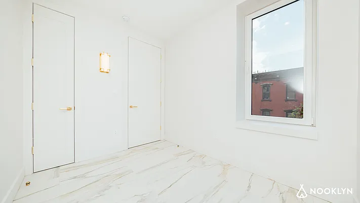 Rented by Nooklyn NYC LLC | media 14
