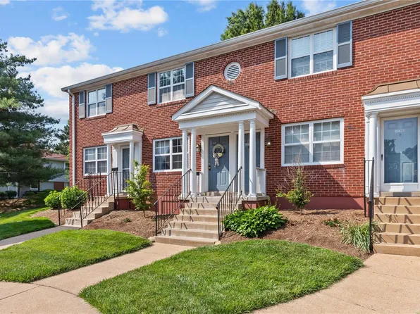 8925 Wrenwood Ln, Saint Louis, MO 63144