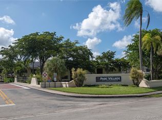 8005 NW 15th Mnr, Fort Lauderdale, FL 33322