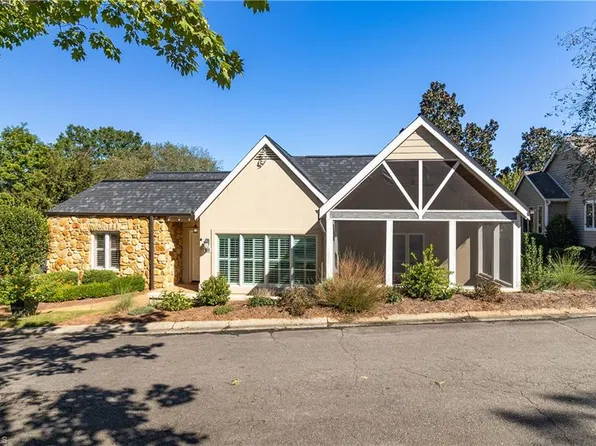 115 Laurel Pl, Advance, NC 27006